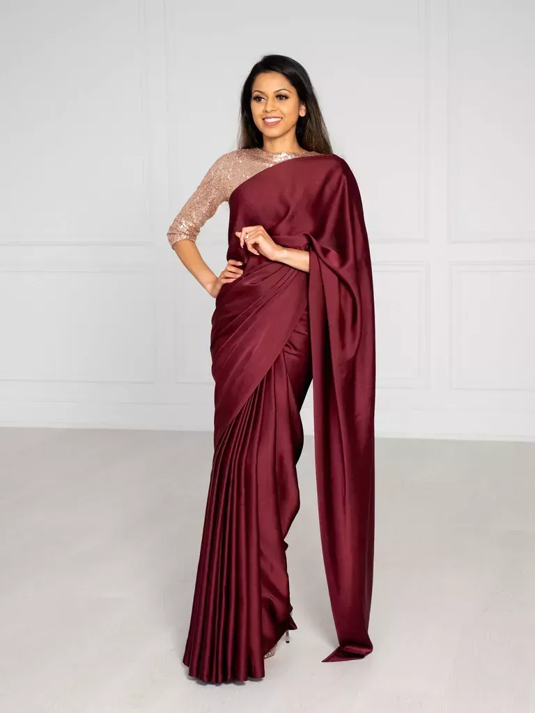 Tia Bhuva's Saree Silhouette Redefine Elegance-Social Nation