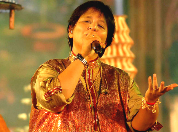 falguni pathak garba queen