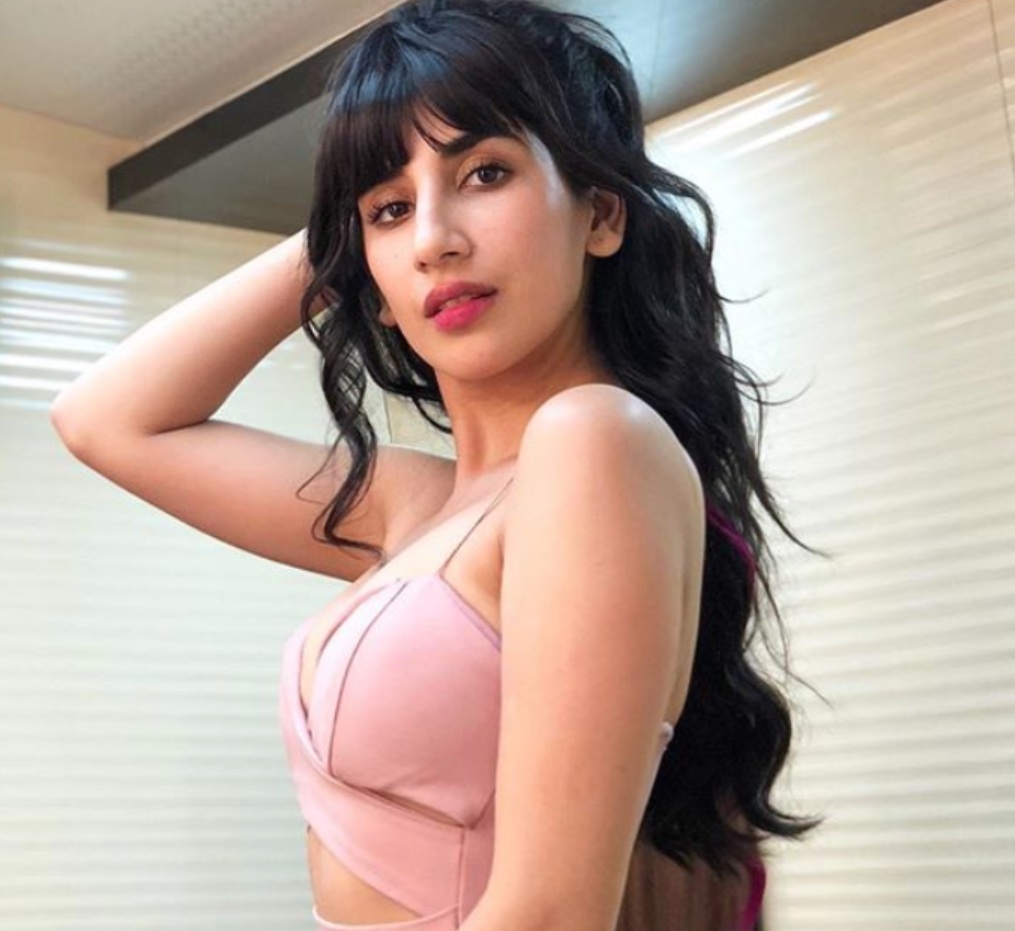 Parul 3 - Social Nation Parul Gulati