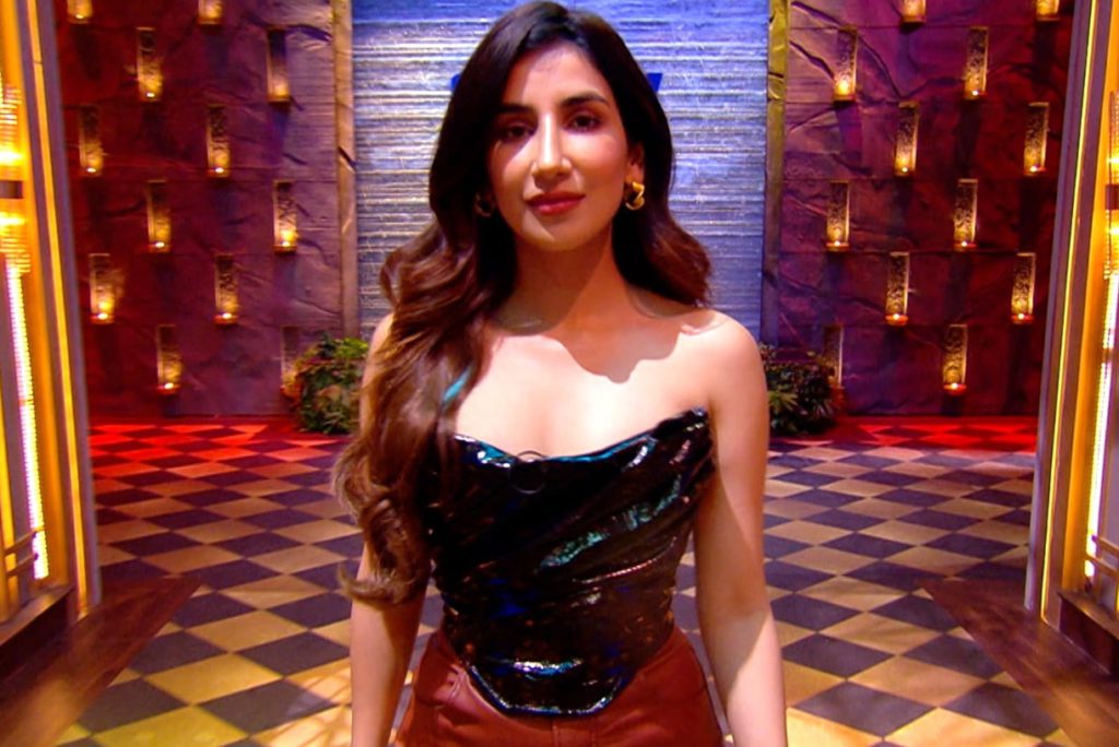 Parul 7 - Social Nation Parul Gulati