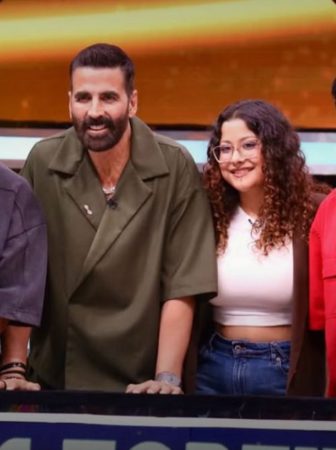 "Wheel of Fortune" Meets Internet Royalty, And The Spin Has Never Been More Fun!