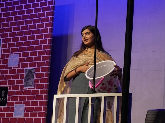 Sakshi Singh with suit
